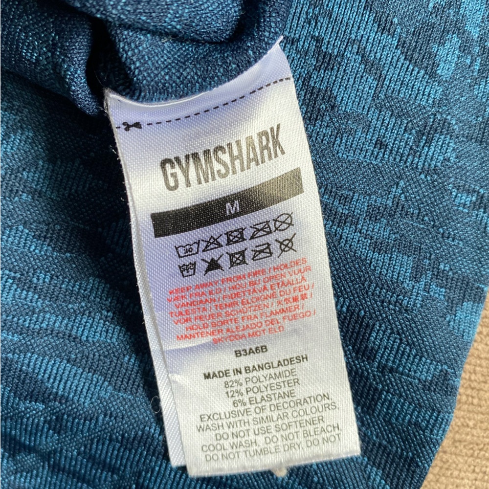 Gymshark Matching Two-Piece Active Set - Picture 9 of 9